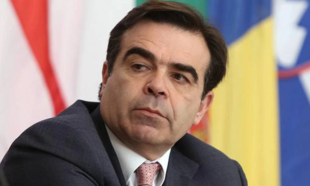 Σχοινάς: “ Τέλος καλοκαιριού θα έχουμε εμβολιάσει το 70% του πληθυσμού της ΕΕ”